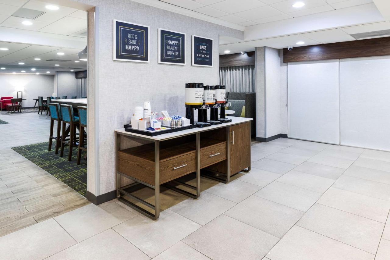 苏尔普尔汉普顿酒店 萨尔弗 外观 照片